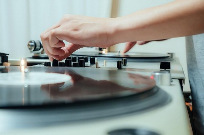 パチ屋「オオタニサンのパチンコが出来ます」
 | やっちまった速報(最新記事1)