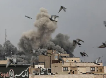 【悲報】日本のコミケ文化、ガチでキモすぎると海外で炎上ｗｗｗｗｗｗ
 | やっちまった速報(最新記事1)