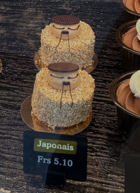 【悲報】スイス人が“日本人”をモデルにして作ったケーキ、限界突破ｗｗｗｗ | 【悲報】スイス人が“日本人”をモデルにして作ったケーキ、限界突破ｗｗｗｗ | 【悲報】スイス人が“日本人”をモデルにして作ったケーキ、限界突破ｗｗｗｗ | やっちまった速報(画像29142528967342_3)