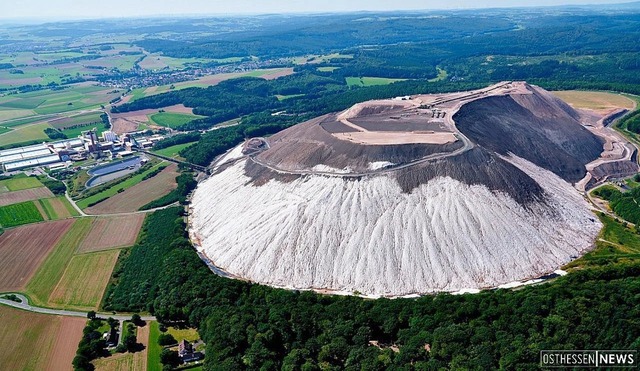 【画像】ドイツの塩の山、デカ過ぎるｗｗｗｗｗ想像の12倍はデカイｗｗｗｗｗｗｗｗ | 【画像】ドイツの塩の山、デカ過ぎるｗｗｗｗｗ想像の12倍はデカイｗｗｗｗｗｗｗｗ | 【画像】ドイツの塩の山、デカ過ぎるｗｗｗｗｗ想像の12倍はデカイｗｗｗｗｗｗｗｗ | 【画像】ドイツの塩の山、デカ過ぎるｗｗｗｗｗ想像の12倍はデカイｗｗｗｗｗｗｗｗ | 【画像】ドイツの塩の山、デカ過ぎるｗｗｗｗｗ想像の12倍はデカイｗｗｗｗｗｗｗｗ | 【画像】ドイツの塩の山、デカ過ぎるｗｗｗｗｗ想像の12倍はデカイｗｗｗｗｗｗｗｗ | 【画像】ドイツの塩の山、デカ過ぎるｗｗｗｗｗ想像の12倍はデカイｗｗｗｗｗｗｗｗ | 【画像】ドイツの塩の山、デカ過ぎるｗｗｗｗｗ想像の12倍はデカイｗｗｗｗｗｗｗｗ | やっちまった速報(画像11150724864232_8)