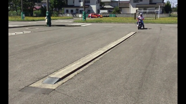 38歳女子、バイク免許取ろうとした結果一本橋で意識不明の重体 | 38歳女子、バイク免許取ろうとした結果一本橋で意識不明の重体 | やっちまった速報(画像20140436535254_2)