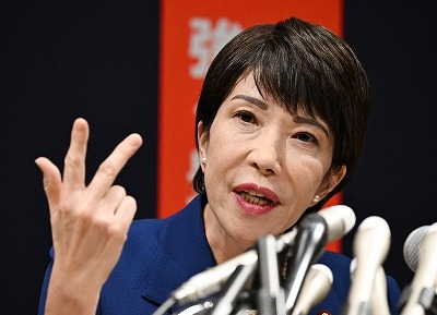 彡(^)(^)「何歳なの？飴あげる」と女児に話しかけた瞬間、男の後ろからバチバチという音と共に青白い光が発生する・・
 | やっちまった速報(最新記事1)