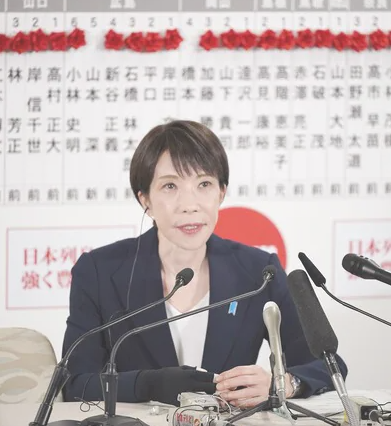 5スロコーナーで500円分メダル貸してほしいと言ってきた奴にICカードを渡した結果
 | やっちまった速報(最新記事3)