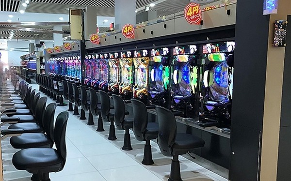 【悲報】男子小学生と放課後にキスや性器を触りあいセ●クスした女性教師、20年越しにバレる
 | やっちまった速報(最新記事4)