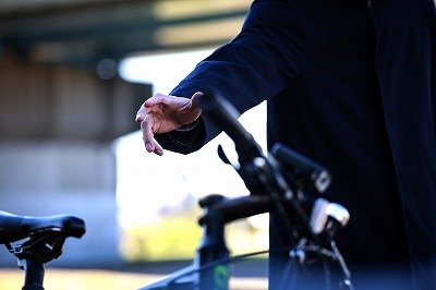 【悲報】エアリス「せっかくだし遊園地で遊んでこうよ！」クラウド「でもなぁ・・・」セフィロス「・・・・・・・」
 | やっちまった速報(最新記事3)