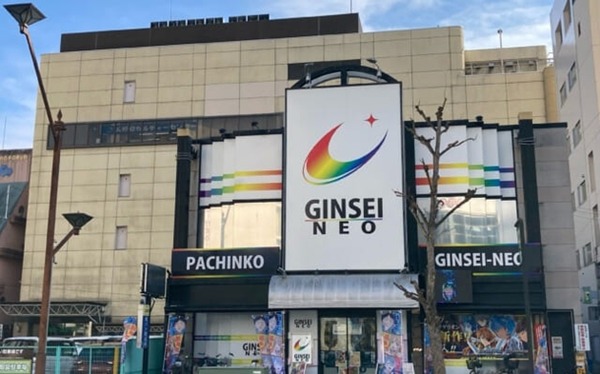 【悲報】エアリス「せっかくだし遊園地で遊んでこうよ！」クラウド「でもなぁ・・・」セフィロス「・・・・・・・」
 | やっちまった速報(最新記事2)