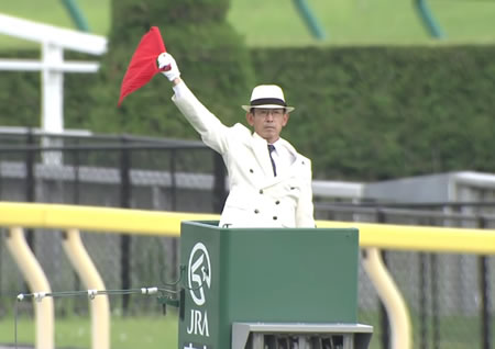 【動画】おじいちゃん、震える手でスケベコスプレイヤーを撮影してしまうｗｗｗｗｗ
 | やっちまった速報(最新記事4)