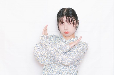 【動画】女さん、田舎道でバリケードをぶち破り川に落ちるｗｗｗｗｗ
 | やっちまった速報(ピックアップ5)