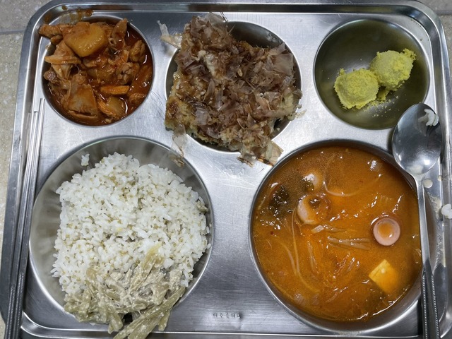 【画像】韓国「よーし、給食無償化するか！」→結果 | 【画像】韓国「よーし、給食無償化するか！」→結果 | 【画像】韓国「よーし、給食無償化するか！」→結果 | 【画像】韓国「よーし、給食無償化するか！」→結果 | 【画像】韓国「よーし、給食無償化するか！」→結果 | 【画像】韓国「よーし、給食無償化するか！」→結果 | やっちまった速報(画像25052509086070_6)