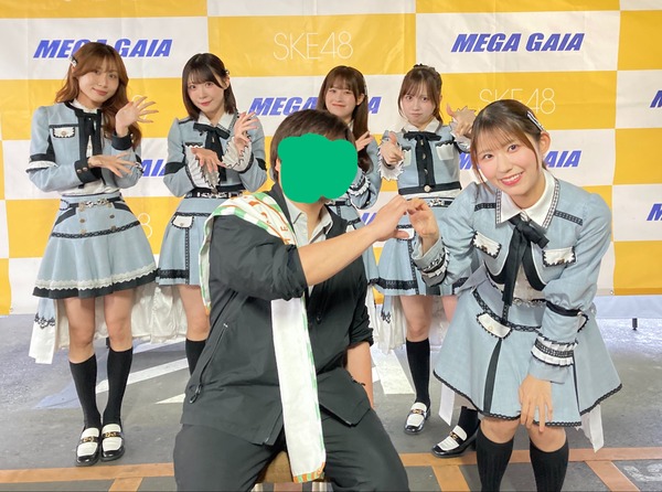 【朗報】SKEのパチンコ営業仕事、無料でここまでしてくれる神イベだった | 【朗報】SKEのパチンコ営業仕事、無料でここまでしてくれる神イベだった | やっちまった速報(画像08112718617056_2)