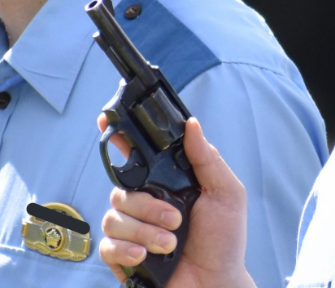 山口県警さん、コンビニトイレに実弾入り拳銃を忘れものしてしまうwwww | やっちまった速報(画像05045855566736_1) 山口県警さん、コンビニトイレに実弾入り拳銃を忘れものしてしまうwwww | やっちまった速報(画像05045855566736_1)
