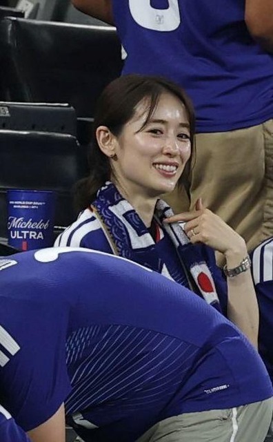 【画像】「胸が大きすぎるのが悩みだった」 …日本代表・谷口彰悟の妻、泉里香さんｗ | 【画像】「胸が大きすぎるのが悩みだった」 …日本代表・谷口彰悟の妻、泉里香さんｗ | 【画像】「胸が大きすぎるのが悩みだった」 …日本代表・谷口彰悟の妻、泉里香さんｗ | 【画像】「胸が大きすぎるのが悩みだった」 …日本代表・谷口彰悟の妻、泉里香さんｗ | やっちまった速報(画像23001847864266_4)